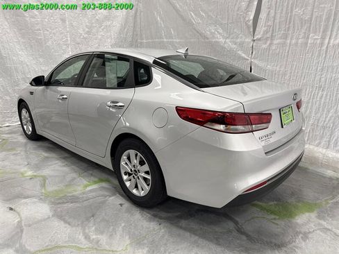 Used 2017 Kia Optima LX image 7