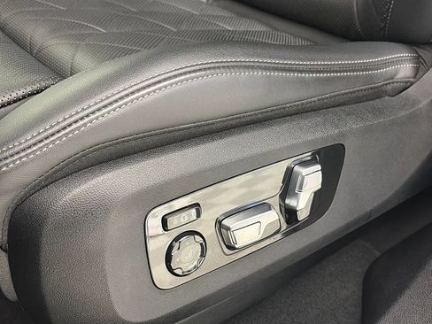 Used 2024 BMW X6 xDrive40i w/ Premium Package AWD/4WD image 25