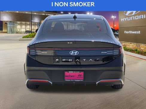 Certified 2026 Hyundai Sonata SE FWD image 8