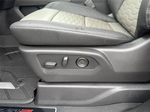 New 2026 Chevrolet Silverado 2500 ZR2 AWD/4WD image 12