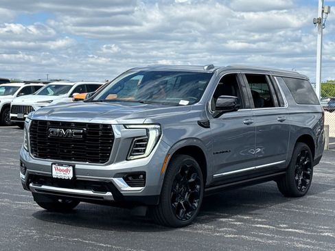 New 2026 GMC Yukon XL Denali w/ Denali Reserve Package AWD/4WD image 5