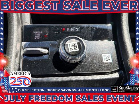 New 2026 Jeep Grand Cherokee Limited w/ Limited Altitude Package AWD/4WD image 18