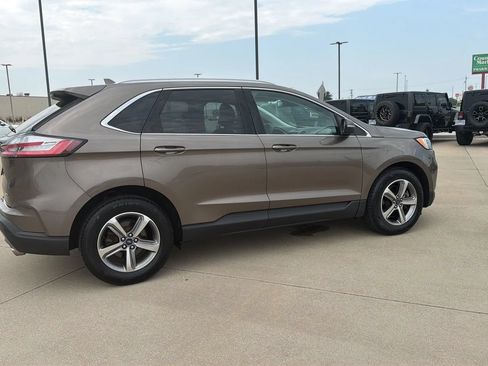 Used 2019 Ford Edge SEL w/ Equipment Group 201A AWD/4WD image 22
