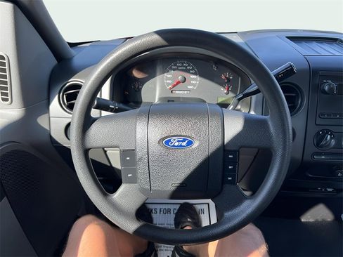 Used 2004 Ford F150 2WD Regular Cab image 19