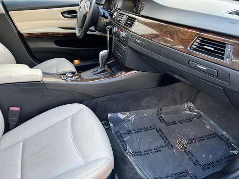 Used 2011 BMW 328i xDrive Sedan image 19