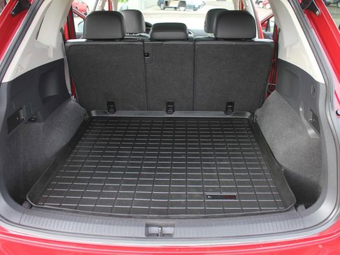 Used 2019 Volkswagen Tiguan SEL image 42