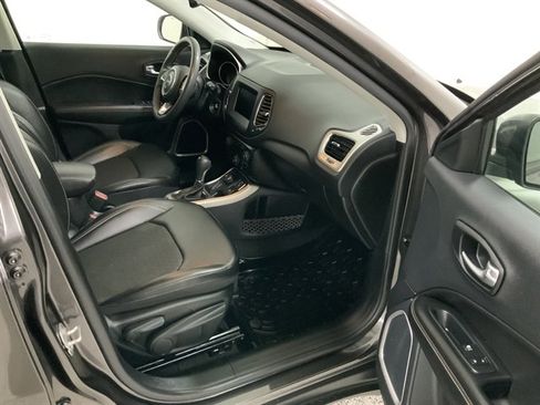 Used 2021 Jeep Compass Latitude image 21