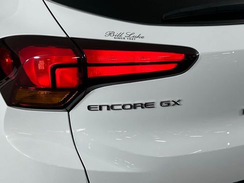 Used 2025 Buick Encore GX Preferred image 13