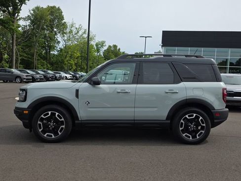 Used 2022 Ford Bronco Sport Outer Banks w/ Tech Package AWD/4WD image 2