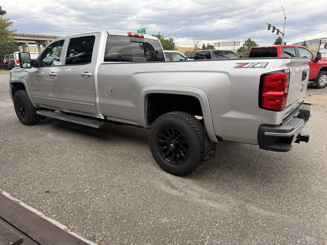 Used 2018 Chevrolet Silverado 3500 LT w/ LT Convenience Package AWD/4WD image 6