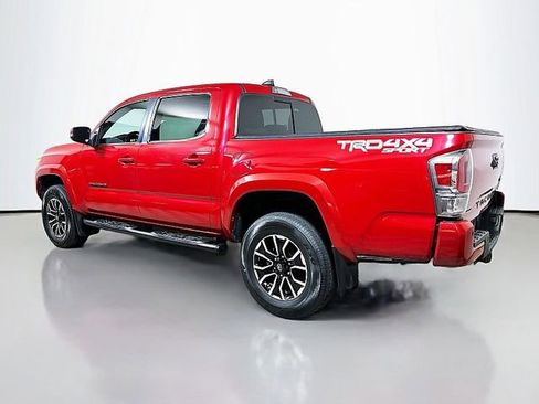 Used 2020 Toyota Tacoma TRD Sport w/ Technology Package AWD/4WD image 5