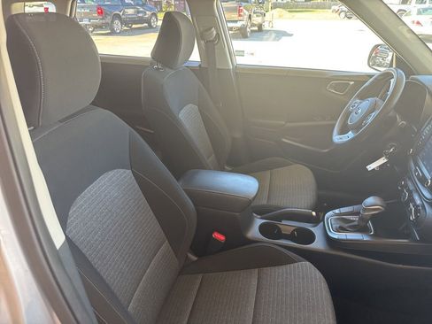 Used 2020 Kia Soul S image 17