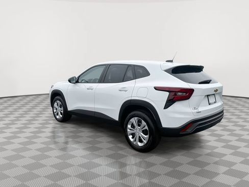 Certified 2026 Chevrolet Trax LS FWD image 7