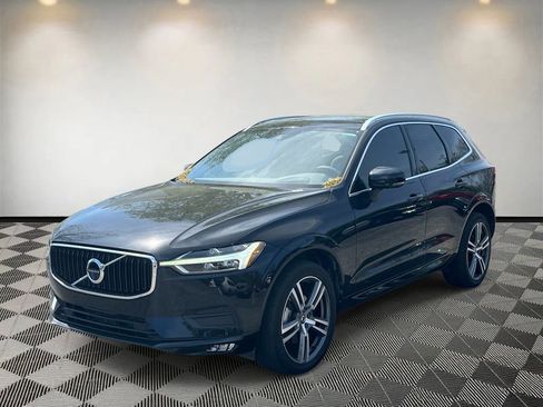Used 2020 Volvo XC60 T5 Momentum w/ Protection Package Premier image 7