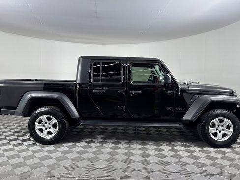 Used 2020 Jeep Gladiator Sport w/ Trailer Tow Package image 3