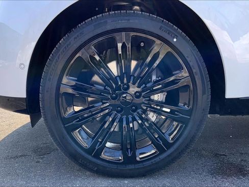 New 2026 Land Rover Range Rover SE image 11