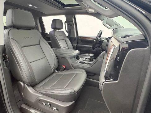 Used 2024 GMC Sierra 1500 Denali w/ Denali Reserve Package AWD/4WD image 35