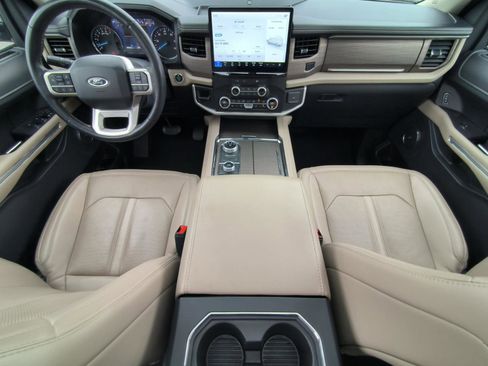 Used 2024 Ford Expedition Max Limited AWD/4WD image 13