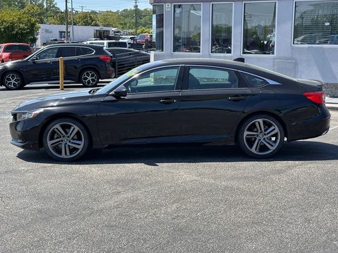 Used 2021 Honda Accord Sport image 8