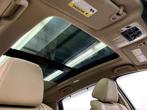 Used 2022 Acura MDX SH-AWD w/ Technology Package image 17