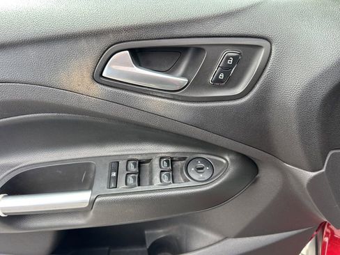 Used 2013 Ford Escape SE image 4