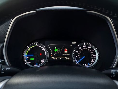 Used 2023 Toyota Highlander XLE image 35