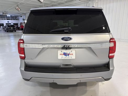 Used 2021 Ford Expedition XLT image 4