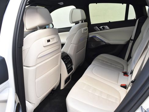 Used 2020 BMW X6 xDrive40i w/ Executive Package image 22