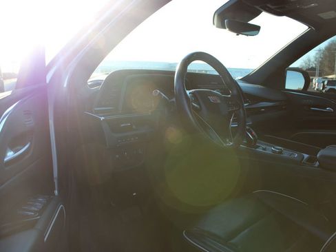 Used 2024 Cadillac Escalade Sport image 24