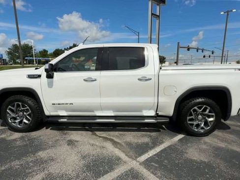 Used 2023 GMC Sierra 1500 SLT w/ SLT Convenience Package AWD/4WD image 5