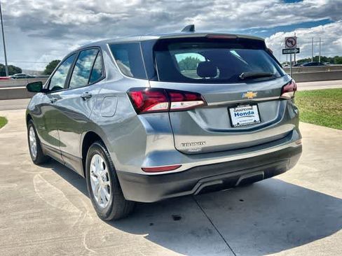 Used 2024 Chevrolet Equinox LS FWD image 5