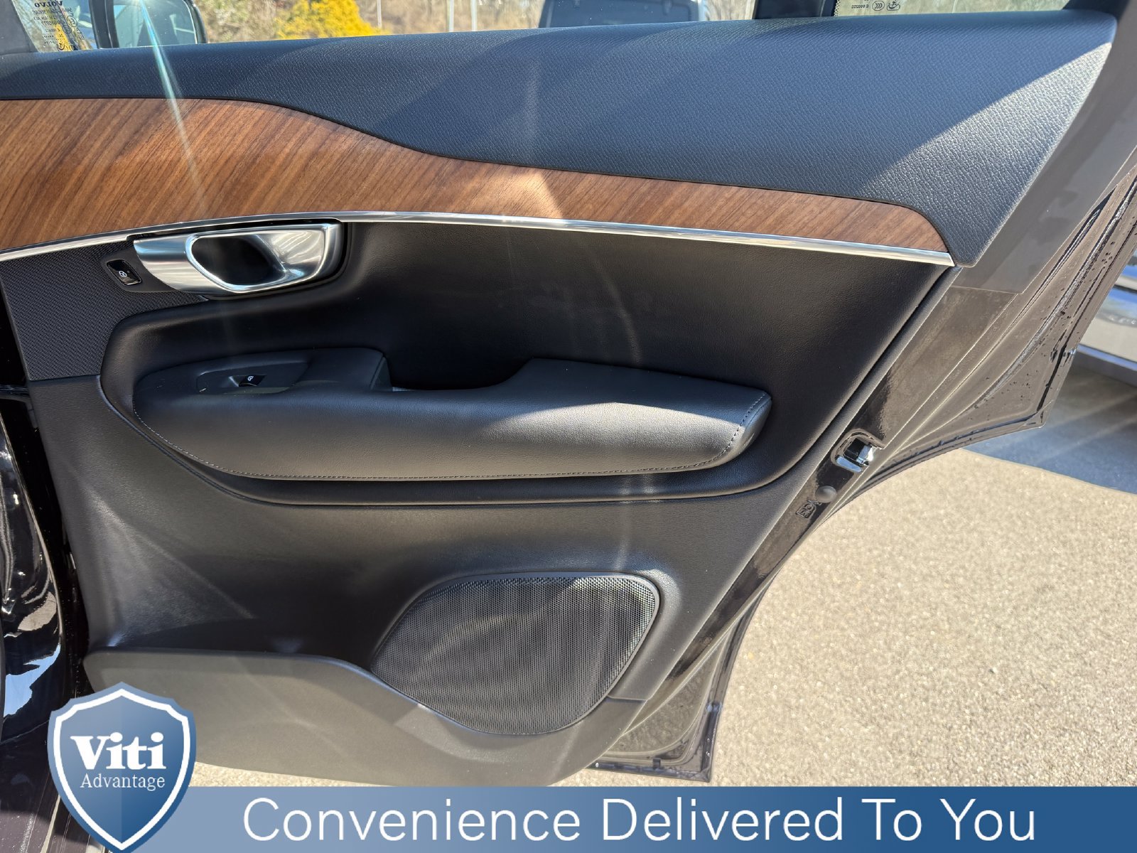 Certified 2025 Volvo XC90 B6 Plus w/ Protection Package Premier AWD/4WD image 26