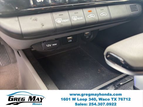 Used 2023 Hyundai Elantra SEL w/ Cargo Package FWD image 17