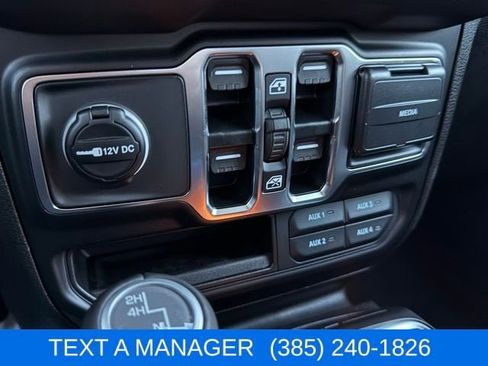 New 2025 Jeep Gladiator Sport image 21