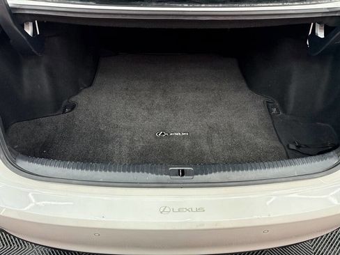 Used 2017 Lexus IS 200t Base 4dr Sedan w/ Navigation System Package image 26