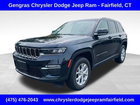 Certified 2023 Jeep Grand Cherokee Limited w/ Luxury Tech Group II AWD/4WD image 3