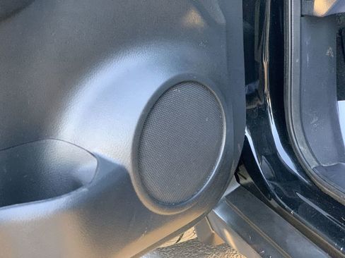 Used 2020 Nissan Rogue SV w/ Premium Package image 23