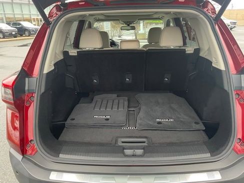 Used 2021 Nissan Rogue SL w/ Premium Package image 9