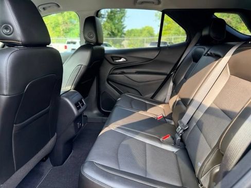 Used 2021 Chevrolet Equinox LT FWD image 25