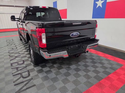 Used 2017 Ford F250 Lariat w/ Lariat Value Package image 12