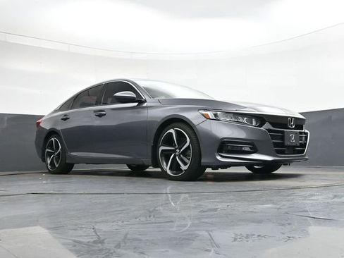 Used 2018 Honda Accord Sport image 28