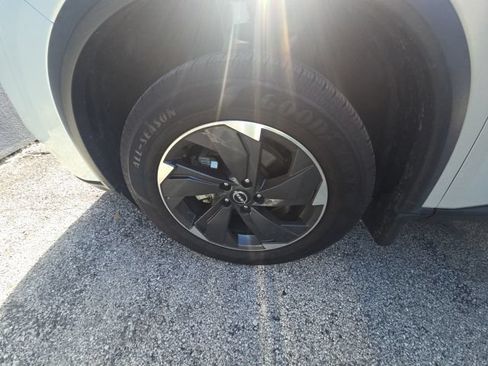 Certified 2024 Nissan Rogue SV w/ SV Premium Package FWD image 26