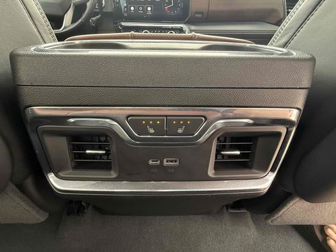 Used 2024 GMC Sierra 2500 Denali Ultimate AWD/4WD image 51