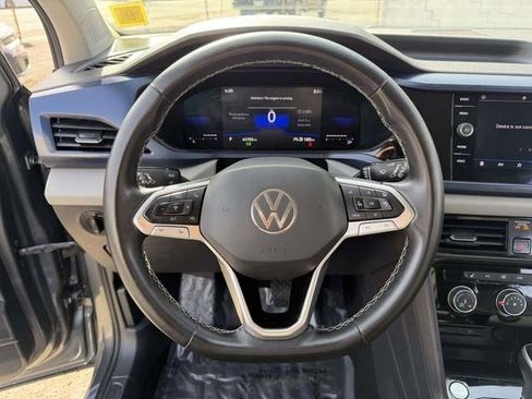 Used 2023 Volkswagen Taos SE FWD image 30