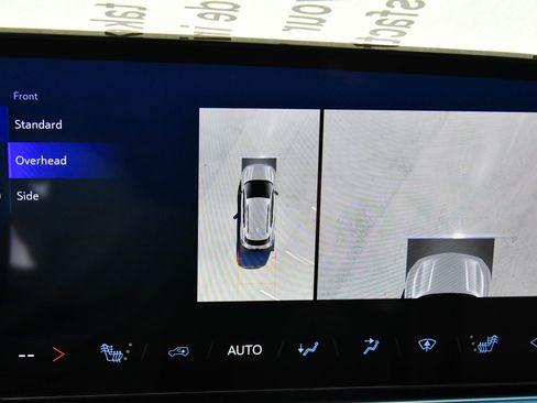 Used 2025 Chevrolet Equinox EV LT w/ Convenience Package FWD image 24