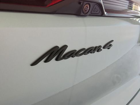 New 2026 Porsche Macan 4 Electric image 25