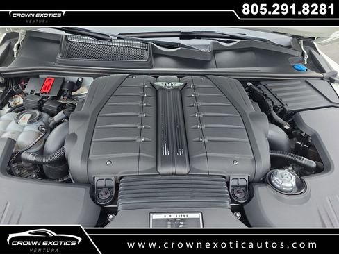 Used 2017 Bentley Bentayga image 30