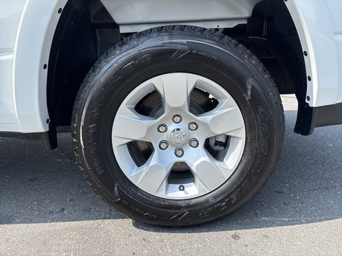 Used 2025 RAM 1500 Big Horn AWD/4WD image 14
