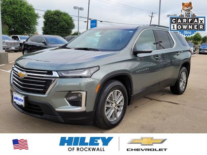 Used 2023 Chevrolet Traverse LT