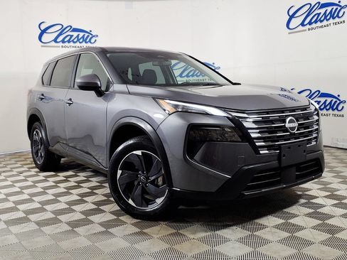 Used 2025 Nissan Rogue SV FWD image 1